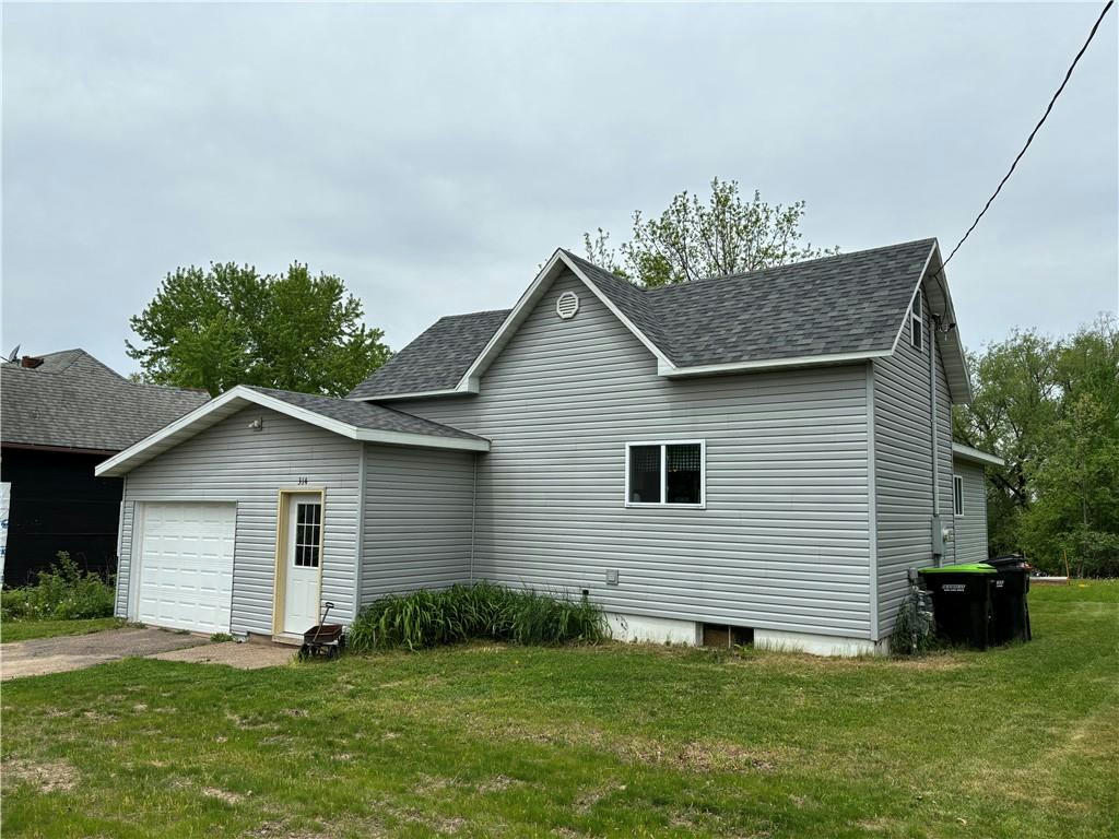 314 W MILLER ST, GREENWOOD, WI 54437, photo 1 of 38